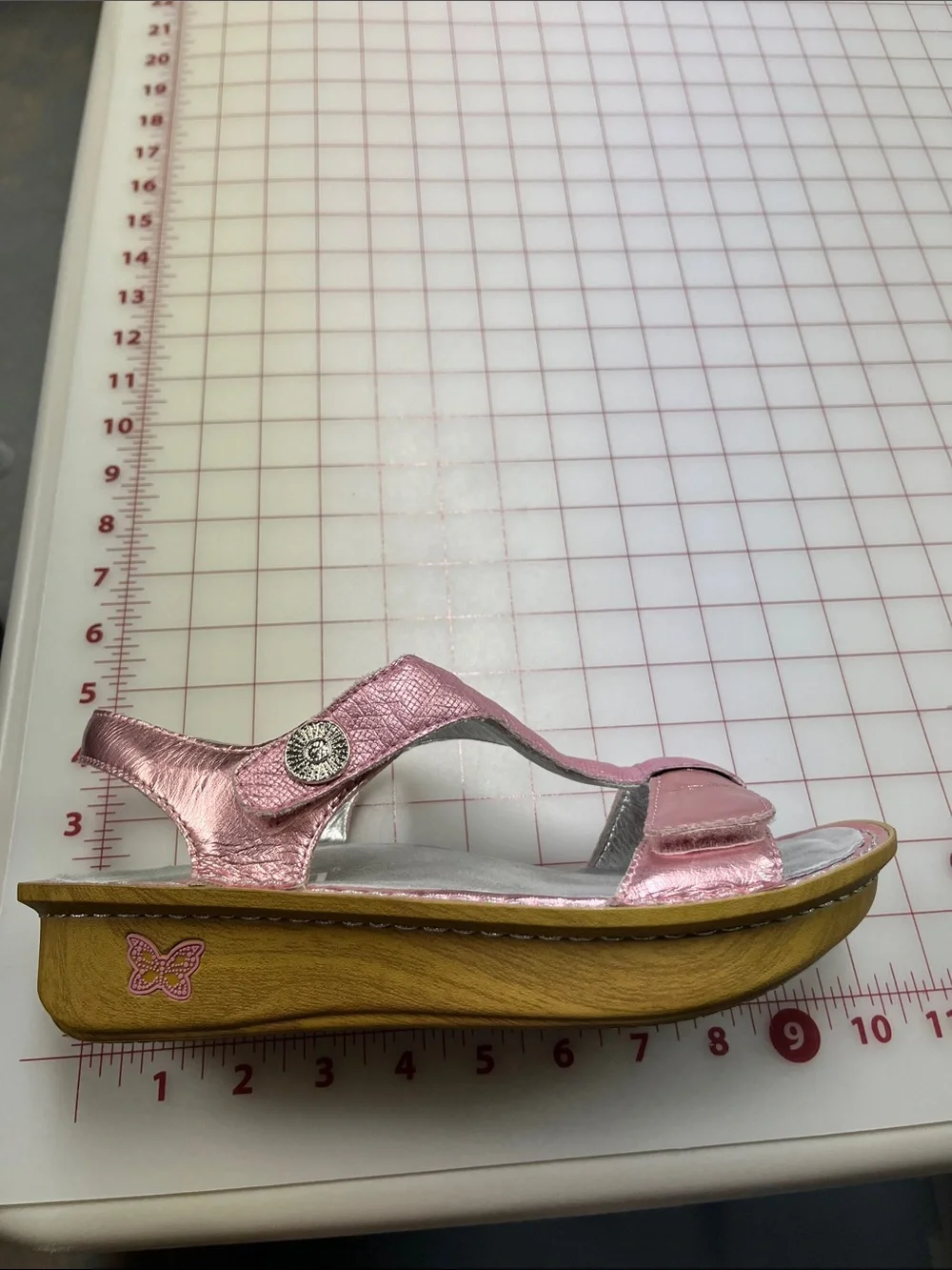ALEGRIA Kendra Summer Beach Metallic Leather Pink T-Strap Wedge Slip-On Sandal 8